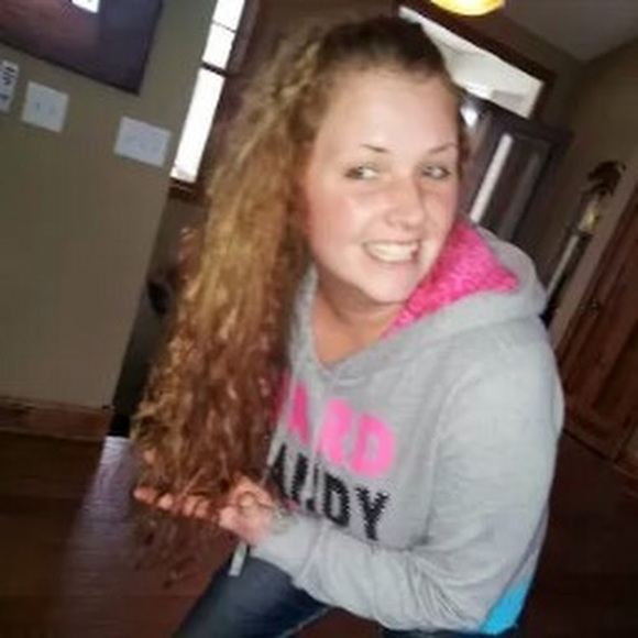 Meet your Posher, Angela - Picture 1 of 1